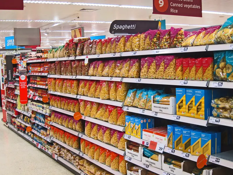 Packets of spaghetti in a superstore.